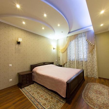 Royal Hotel Zaporizhia Phòng bức ảnh