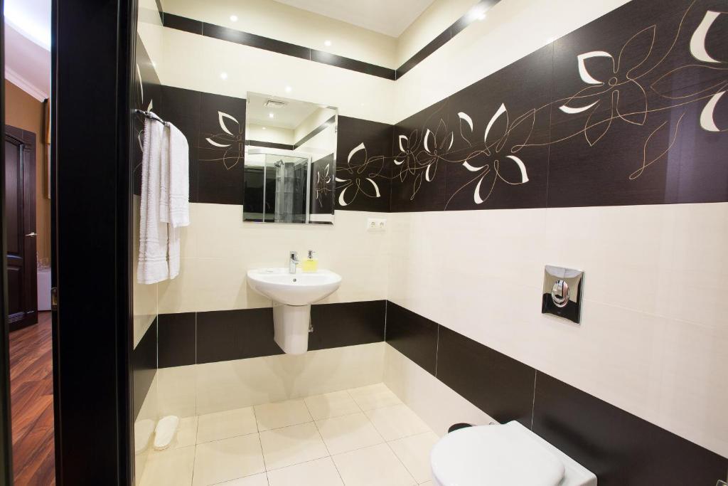 Royal Hotel Zaporizhia Ngoại thất bức ảnh