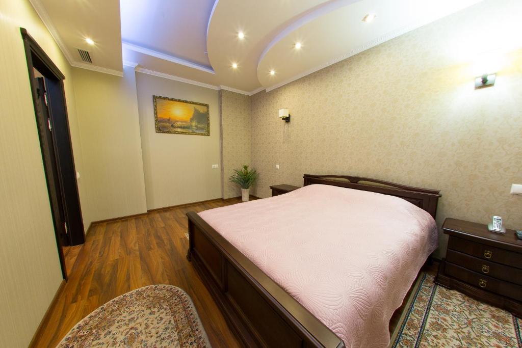 Royal Hotel Zaporizhia Ngoại thất bức ảnh
